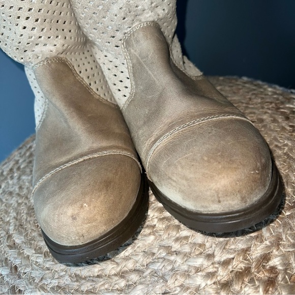 Sorel Major Pull On Distressed Leather Boots - Picture 4 of 13